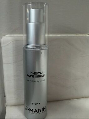 NWOB Jan Marini Skin Research C-ESTA Face
Serum